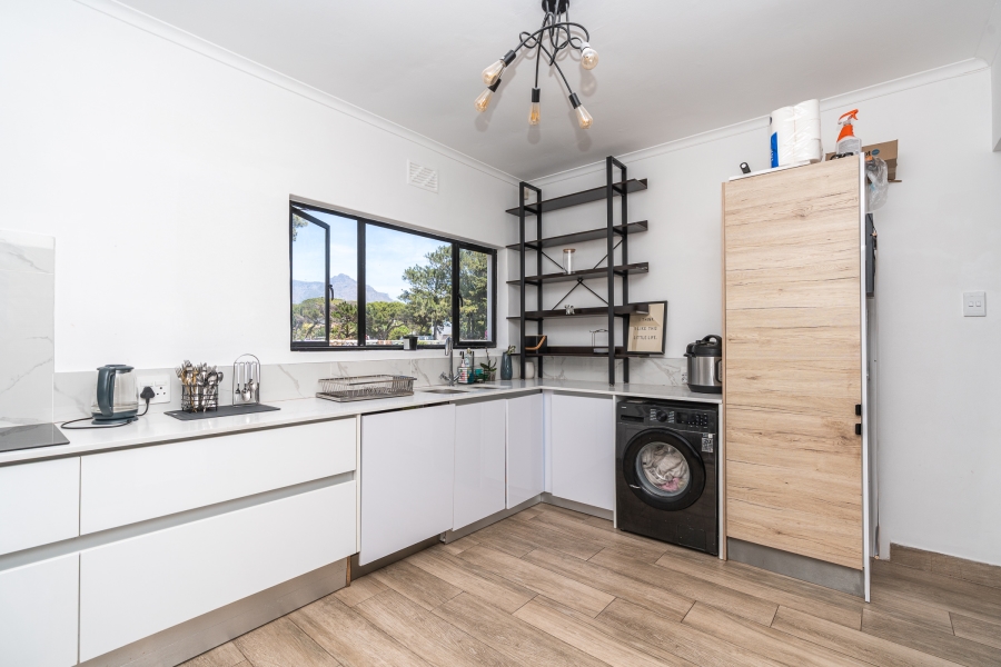 4 Bedroom Property for Sale in Pinelands Western Cape